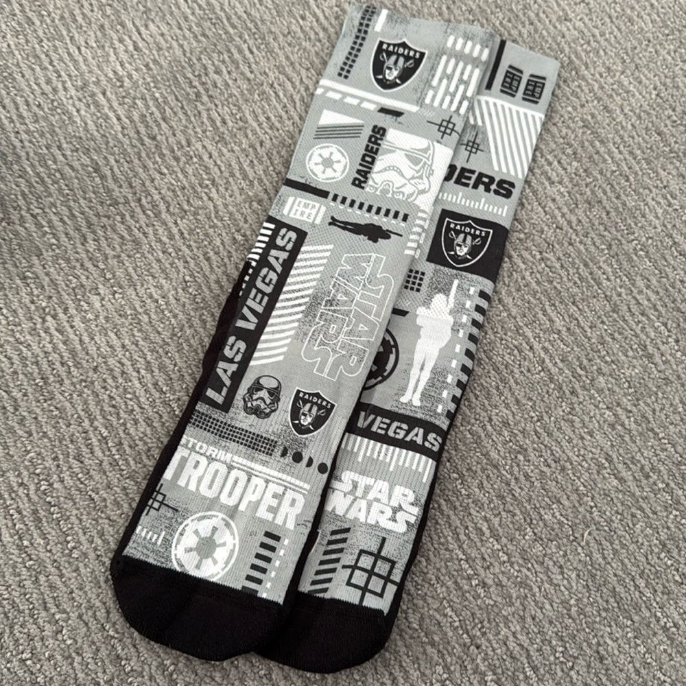 BRAND NEW STAR WARS RAIDERS SOCKS NFL
